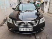 Chính chủ cần bán xe Toyota Camry 2.4G 2011, màu đen, giá chỉ 685 triệu