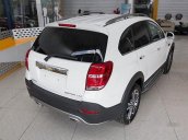 Cần bán xe Chevrolet Captiva đời 2018, màu trắng