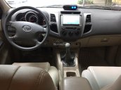 Cần bán xe Toyota Fortuner G, số sàn 2010, màu xám bạc cực đẹp