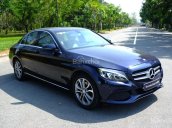 Cần bán xe Mercedes C200 2016, màu xanh đen, lý lịch rõ ràng, bảo hành chính hãng 12 tháng. Xem xe thích ngay