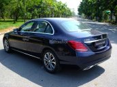 Cần bán xe Mercedes C200 2016, màu xanh đen, lý lịch rõ ràng, bảo hành chính hãng 12 tháng. Xem xe thích ngay