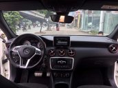 Cần bán Mercedes A250 đời 2013, màu trắng