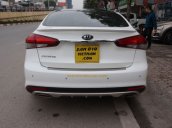 Bán xe Kia Cerato 1.6 AT đời 2017, màu trắng số tự động, 638 triệu