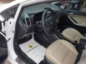 Bán xe Kia Cerato 1.6 AT đời 2017, màu trắng số tự động, 638 triệu