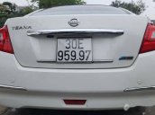 Cần bán lại xe Nissan Teana 2.0AT đời 2010, màu trắng