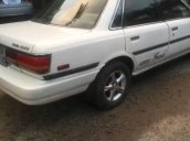 Cần bán gấp Toyota Camry 1989, màu trắng chính chủ