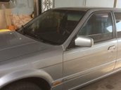 Cần bán gấp Nissan Bluebird đời 1990, màu bạc, 90tr