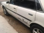 Cần bán gấp Toyota Camry 1989, màu trắng chính chủ