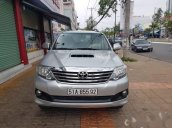 Cần bán gấp Toyota Fortuner G đời 2014, màu bạc số sàn