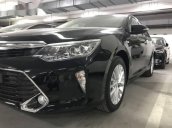 Bán Toyota Camry đời 2018, màu đen