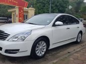 Cần bán lại xe Nissan Teana 2.0AT đời 2010, màu trắng