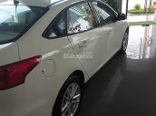 Bán Ford Focus Trend 1.5L 2017, màu trắng, 626tr