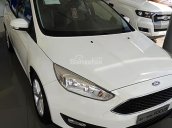 Bán Ford Focus Trend 1.5L 2017, màu trắng, 626tr