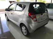 Bán ô tô Chevrolet Spark LS 1.2 MT năm 2017, màu bạc