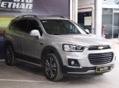 Bán Chevrolet Captiva Revv 2.4AT màu bạc, số tự động, sản xuất 2016, biển Sài Gòn