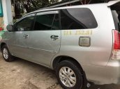 Bán xe Toyota Innova đời 2011, màu bạc