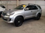 Bán xe Toyota Fortuner 2016 số sàn