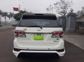 Bán Toyota Fortuner Sportivo đời 2015, màu trắng 