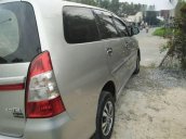 Bán Toyota Innova 2015, màu bạc