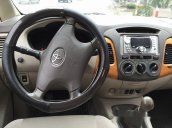 Bán xe Toyota Innova G đời 2010, màu bạc số sàn, giá 470tr