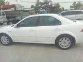 Bán xe Ford Mondeo, đời 2004, màu trắng số tự động, 200tr