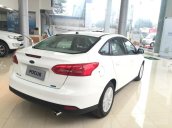 Cần bán xe Ford Focus 1.5L Trend 4D sản xuất 2018, màu trắng, 600 triệu