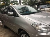 Cần bán xe Toyota Innova năm 2010, màu bạc giá cạnh tranh 