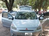 Bán gấp Mitsubishi Mirage đời 2014, màu bạc xe gia đình