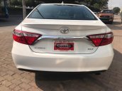 Bán ô tô Toyota Camry XLE năm 2016, màu trắng, nhập khẩu Mỹ mới 100%