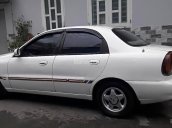 Cần bán gấp Daewoo Lanos đời 2003, màu trắng xe gia đình