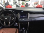 Bán xe Toyota Innova đời 2017, màu bạc, giá tốt