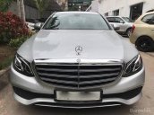 Bán xe Mercedes E200 2017 siêu lướt. Chỉ trả 500 triệu rinh xe về ngay