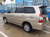 Bán gấp Toyota Innova E đời 2014, màu bạc, giá chỉ 575 triệu