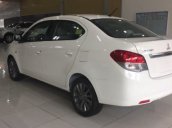 Bán xe Mitsubishi Attrage 1.2MT đời 2015, màu trắng, xe nhập