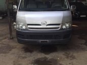 Bán Toyota Hiace đời 2006, màu bạc  