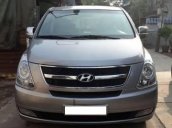 Bán xe Hyundai Grand Starex đời 2012, màu bạc