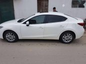 Bán gấp Mazda 3 năm 2017, màu trắng số tự động, 650tr