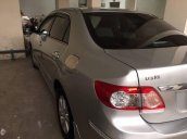 Chính chủ bán xe Toyota Corolla altis đời 2011, màu bạc