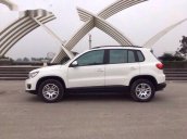 Bán Volkswagen Tiguan đời 2012, màu trắng, nhập khẩu nguyên chiếc, giá chỉ 780 triệu