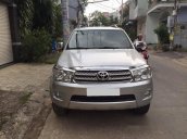 Bán Toyota Fortuner đời 2009, màu bạc