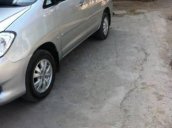 Chính chủ bán Toyota Innova năm 2010, màu bạc