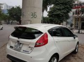 Bán Ford Fiesta đời 2011, màu trắng xe gia đình, 350tr