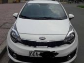 Bán lại xe Kia Rio đời 2017, màu trắng số tự động