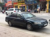 Cần bán lại xe Toyota Camry sản xuất 2000, màu xanh