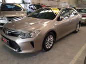 Cần bán Toyota Camry 2.0E đời 2015, giá tốt