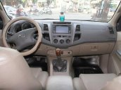 Bán Toyota Fortuner đời 2010, màu xám 