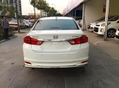 Cần bán gấp Honda City đời 2014, màu trắng, giá cạnh tranh