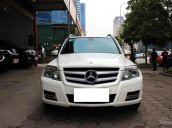 Cần bán Mercedes GLK300 4Matic đời 2011, màu trắng