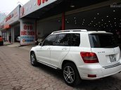 Cần bán Mercedes GLK300 4Matic đời 2011, màu trắng