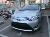 Toyota Vios 1.5E màu bạc, giao xe ngay, giá bán ưu đãi hấp dẫn tại Toyota Hùng Vương